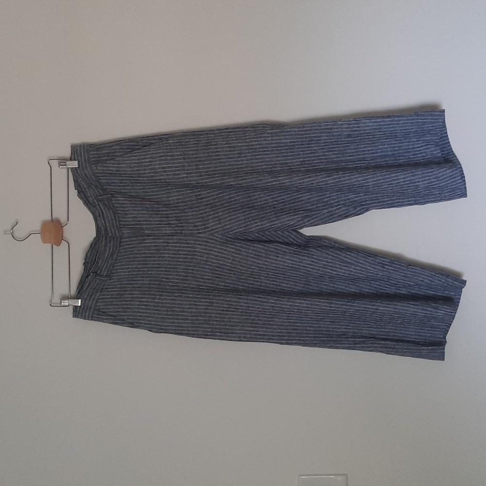 Wide leg crop linen blend pants